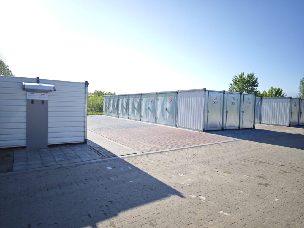 Self storage w Warszawie – jak odzyskać przestrzeń w domu?